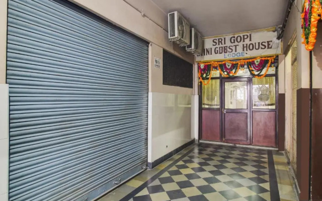 POP 82436 Gopi Mini Guest House