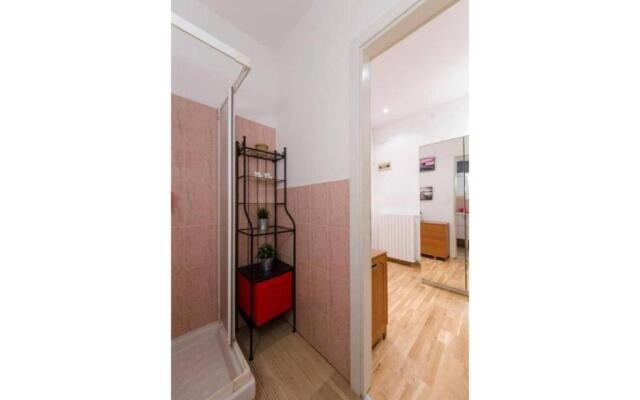 ALTIDO Elegant 1 BR Apt moments from the Sea