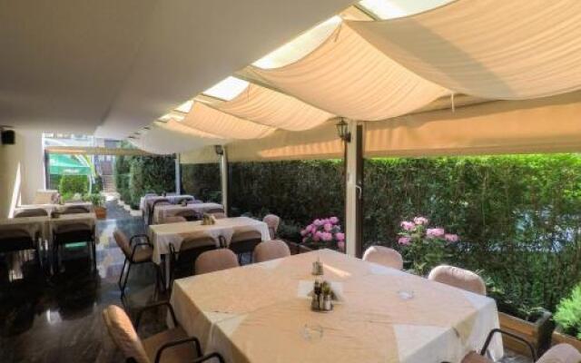 Hotel Dva Bisera