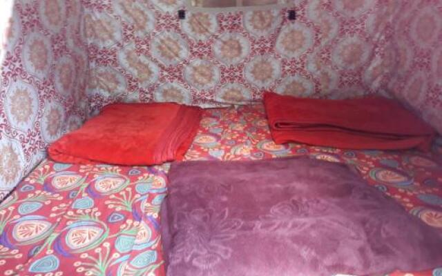 Kheer Ganga Trekking camps