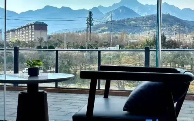 Tai'an  Jianguo Hidden Garden-style Hotel