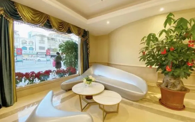 Vienna 3 Best Hotel Shantou Chenghai Bus Terminal – Lobby – Shantou