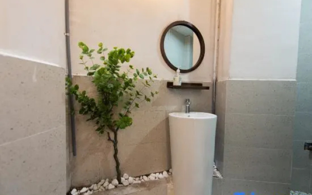 LYLAC Home Saigon HHH - Beautiful City Center Whole Townhouse in D1 – Bathroom – Ho Chi Minh City