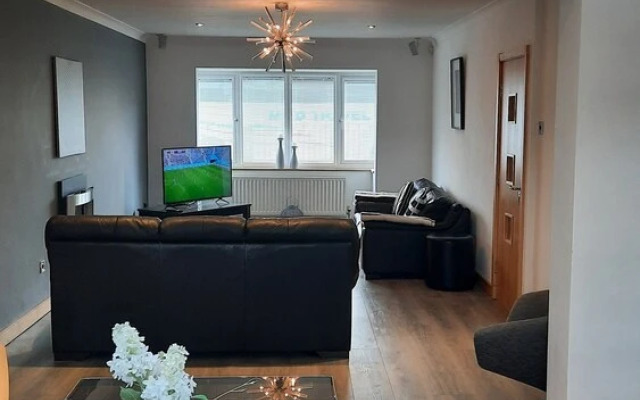 Impeccable 5-bed House in Stockton-on-tees