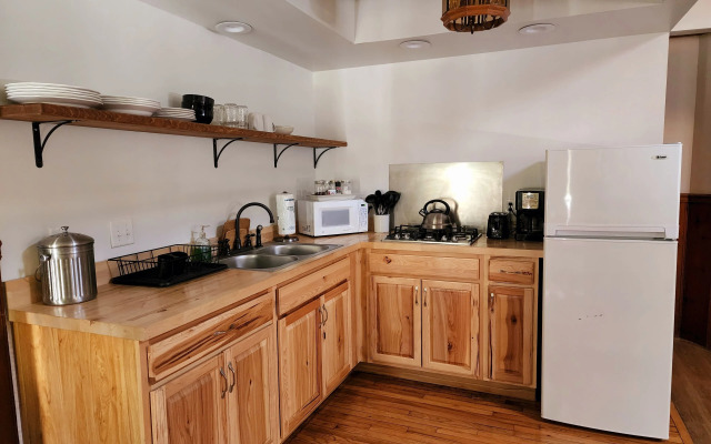 Magnolia Streamside Resort