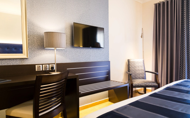 AX The Victoria Hotel