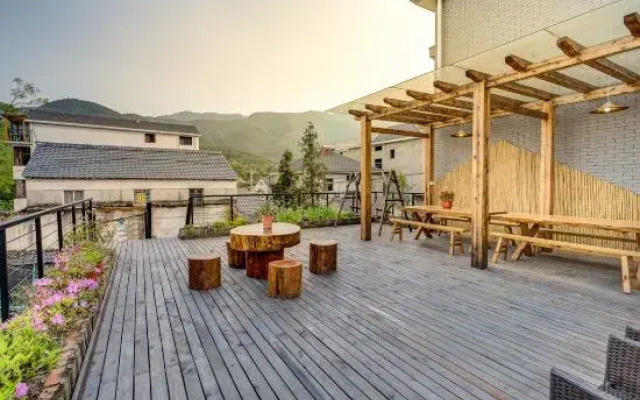 Moganshan Manshanju Inn