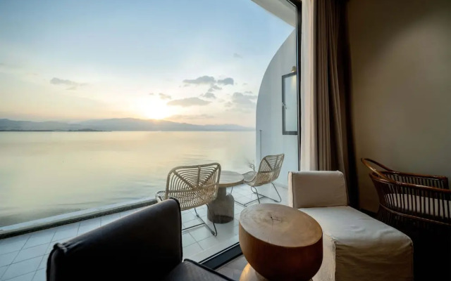 Dali Qingmai Seaview Resort (North Courtyard)