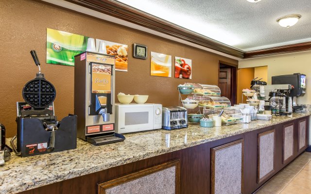 Quality Inn & Suites Macon North