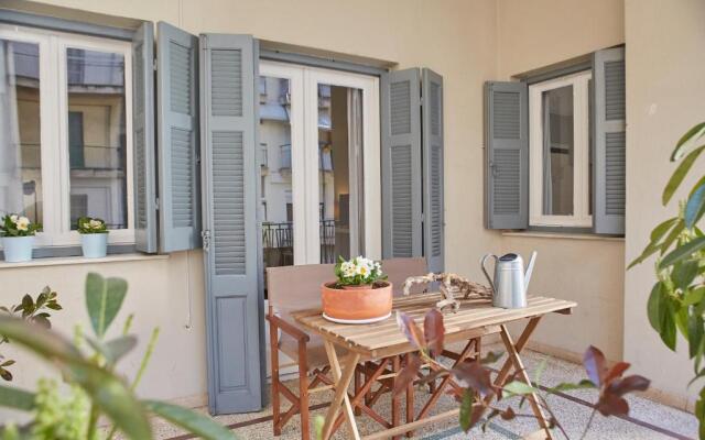 Bright Bright B Central Apartment with Balcony