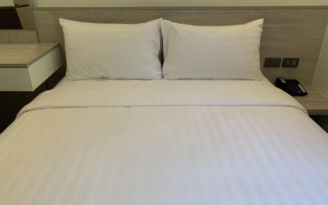 Thana Wisut Hotel
