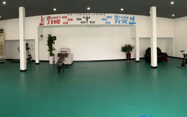 Xiangyang Dongfeng Hotel