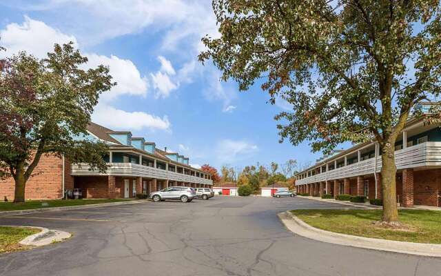 Travelodge by Wyndham Canton/Livonia Area, MI