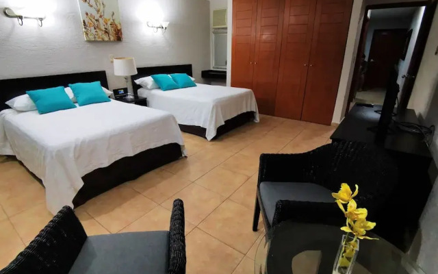 Brisas Beachfront Studios In Hotel Zone