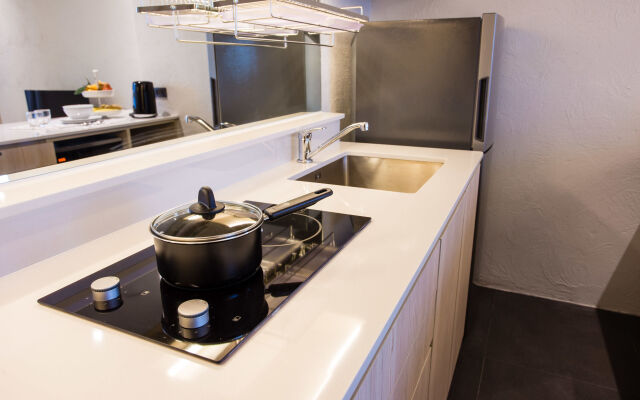 Balcony Seaside Sriracha Hotel & Serviced Apartments (SHA Extra Plus)