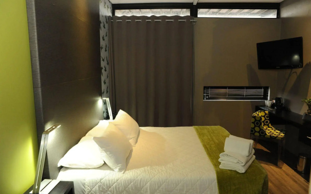 Kathu Hotel