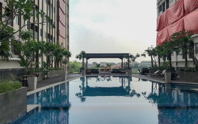 Elegant Wide View Studio Apartment at LRT City Jatibening