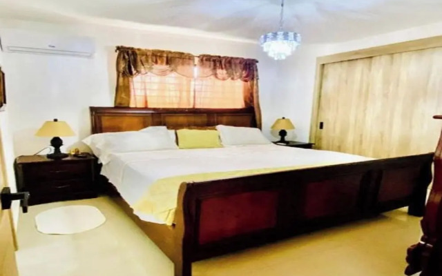 Hermoso Apartamento de Tres Habitaciones