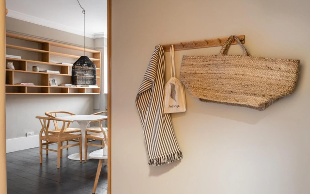 The Leicester Square Apartment