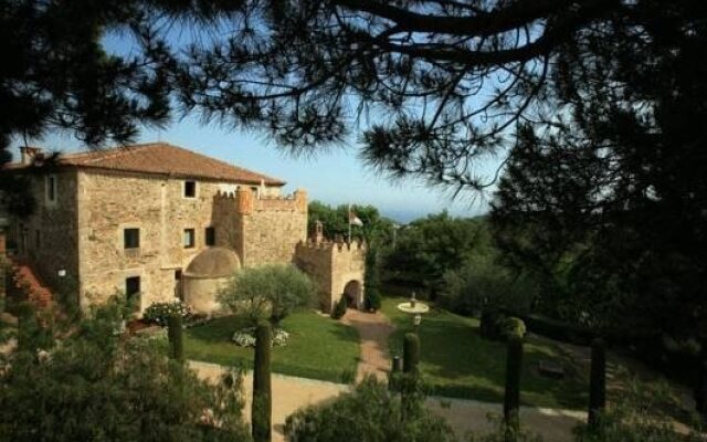 Castell De L&apos;&apos;Oliver