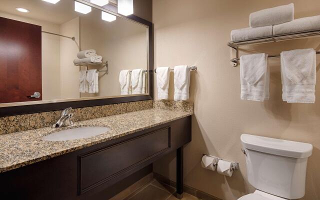 Best Western Plus Stevens County Inn
