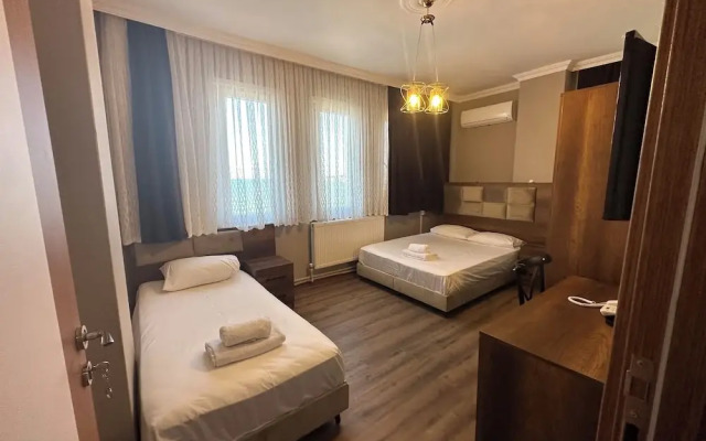 Karanfi̇l Hotel