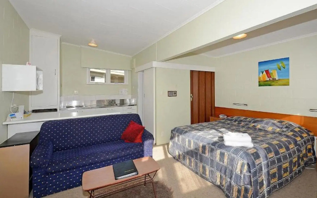 Trentham Motel
