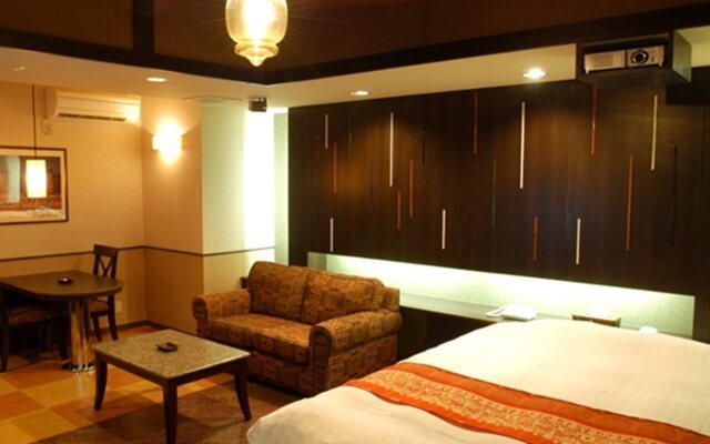 HOTEL cache - Adults Only