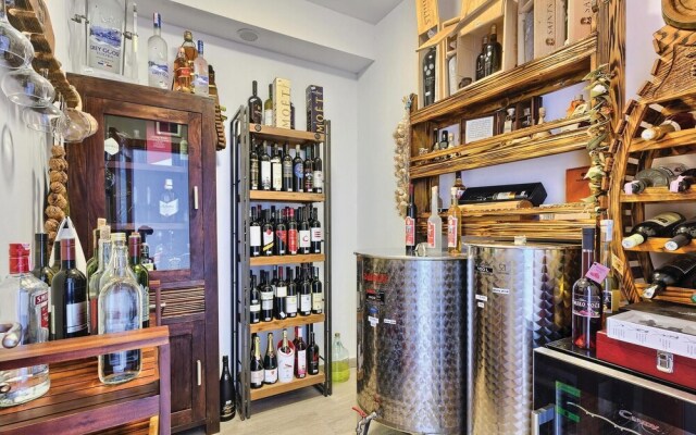 Awesome Home in Lokva Rogoznica With Sauna, Wifi and 4 Bedrooms
