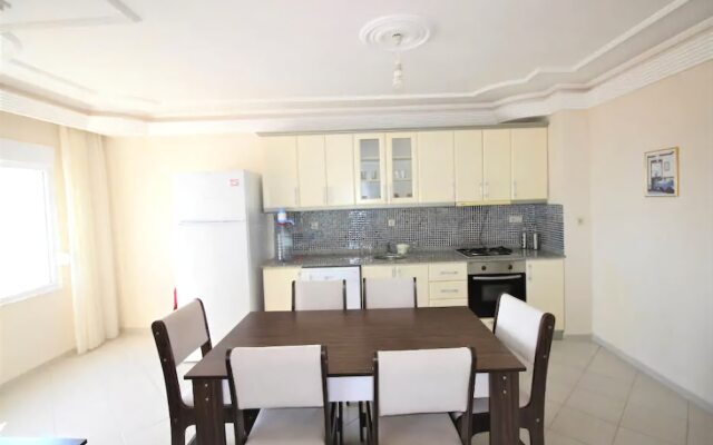 Mahmutlar Apartment