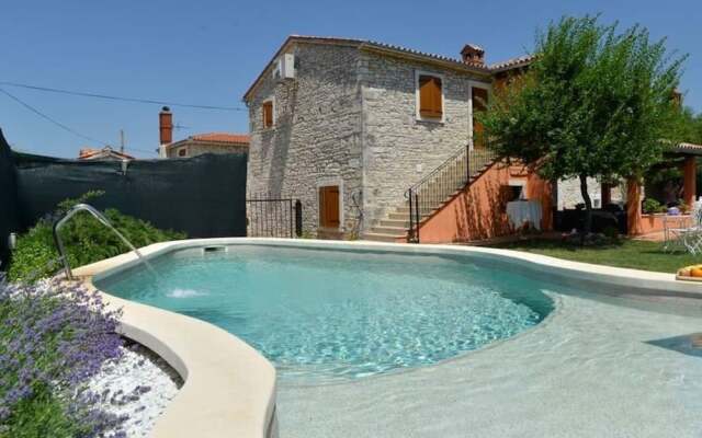 Stanza Diniano - With Pool - 1 - R1 Lavanda