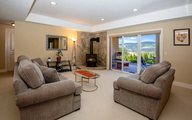 Adela's Bed and Breakfast