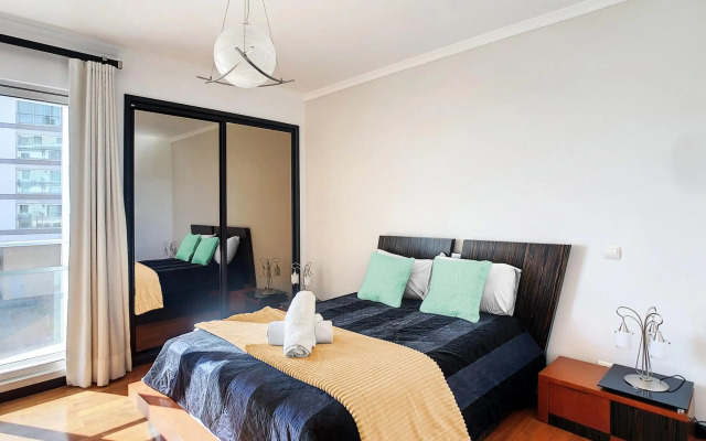 Rodamar Apartment by MHM