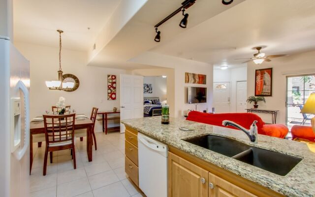 Southern #1064 - 2 Br condo by RedAwning