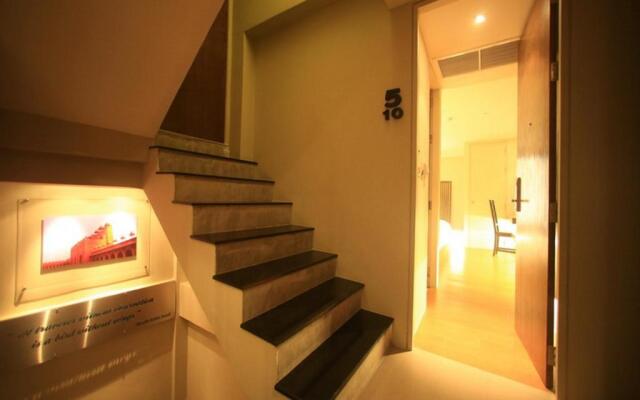 Silom One