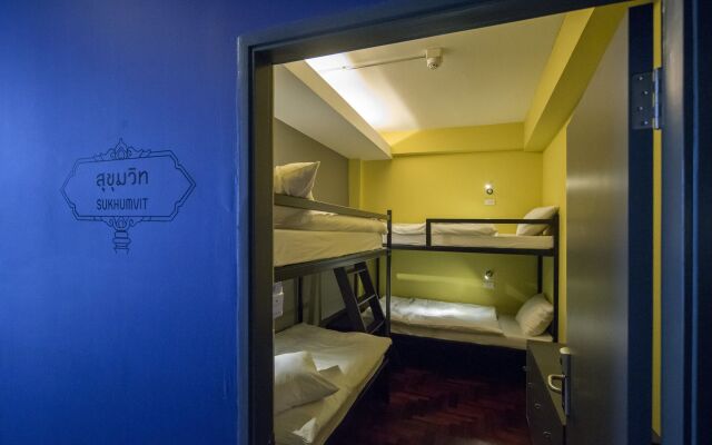 Siam Mitr Hostel
