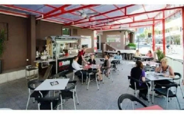 Islander Backpackers Resort