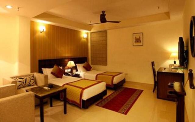 OYO Hotel King Plaza