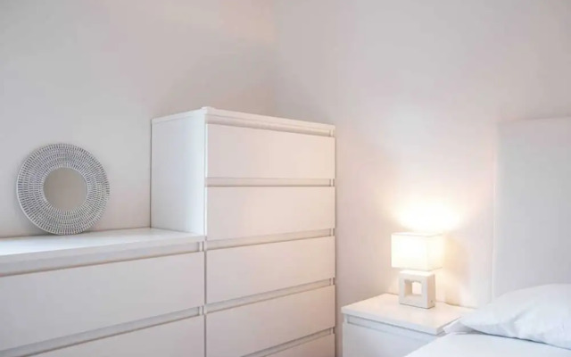 Peaceful and Serene 3 Bedroom Apartment in Lisbon