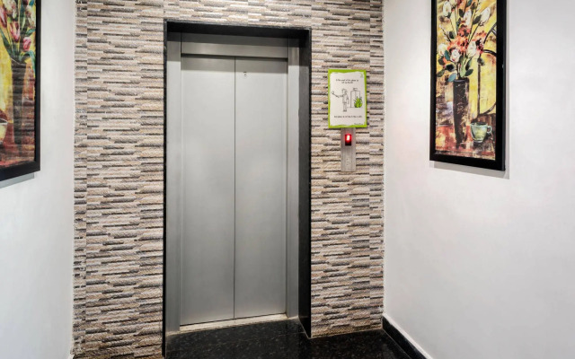 OYO 9647 Hotel MVV Bhavan