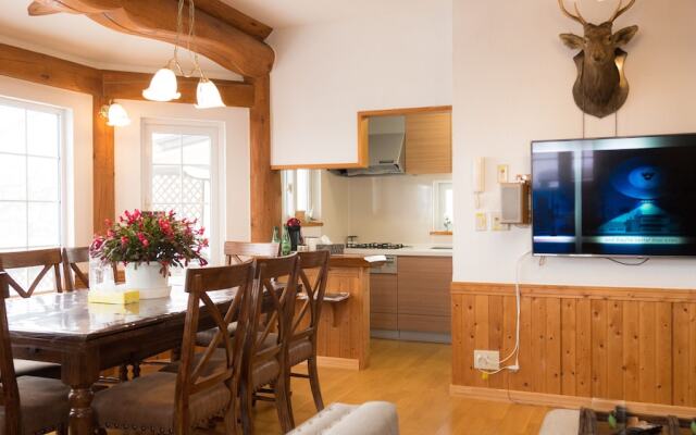 HDO Luxury Log House