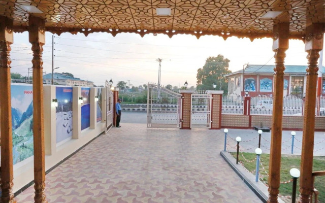 Hotel Shefaf