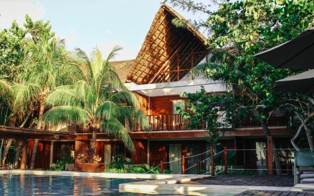 Hotel Villas Caracol