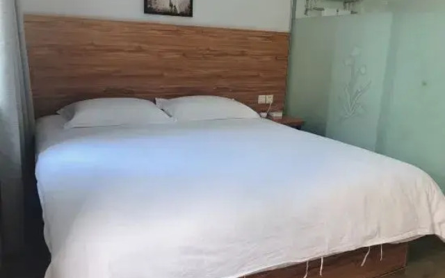Huyuan Hotel
