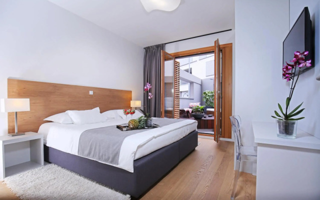 Luxury Apartment Kampanel