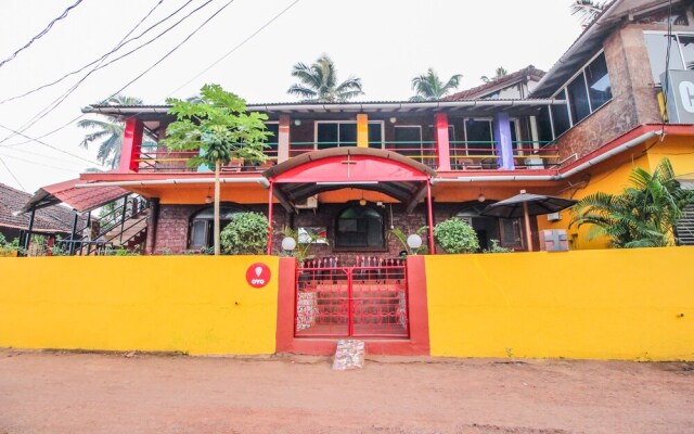 OYO 10203 Home Bright 2BHK Anjuna Beach