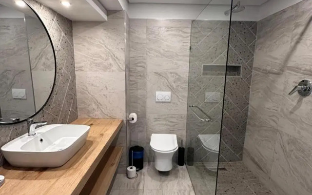 The Lakes Boutique Lodge