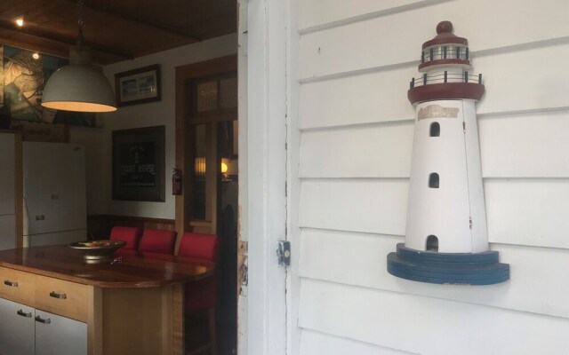 Bluff Hill Lighthouse B&B