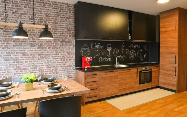 Apartments at Ljubovic Hill Park