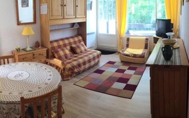 Appartement Enchastrayes, 1 pièce, 4 personnes - FR-1-165A-31